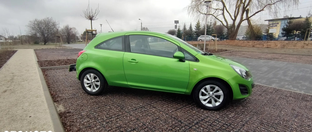 Opel Corsa cena 26900 przebieg: 68000, rok produkcji 2014 z Błonie małe 232
